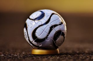 A harder shot in soccer [learn 3 secrets] Global Futbol Training - video