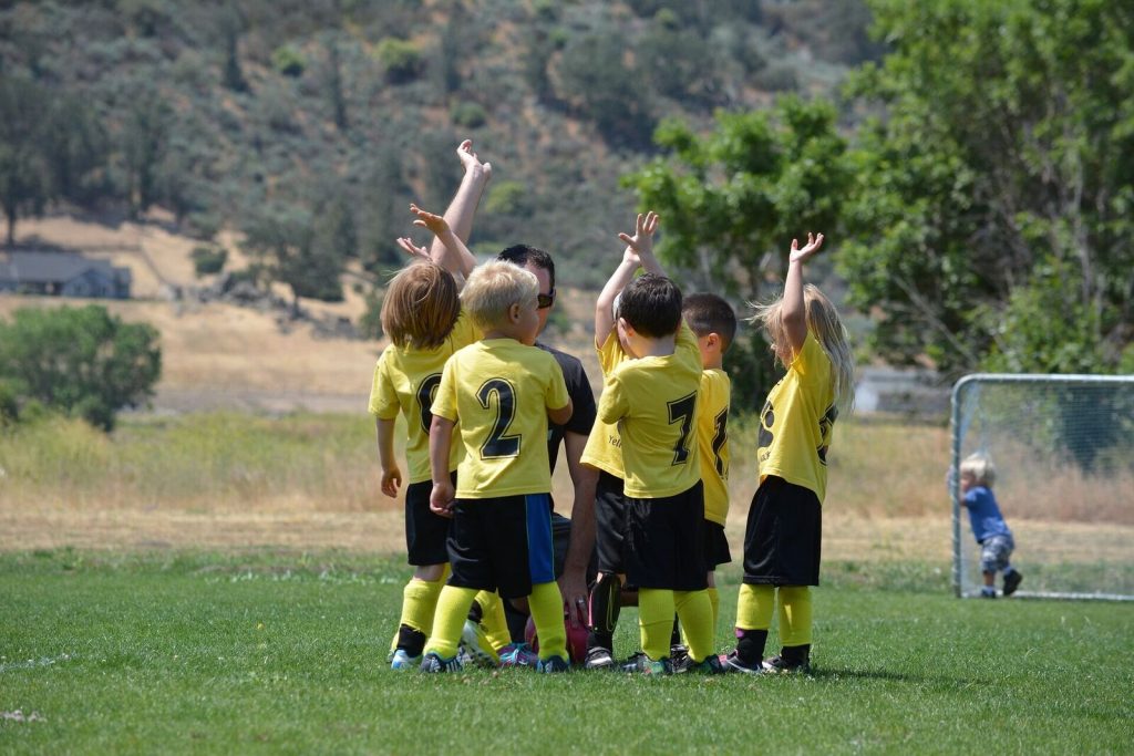 Beginner soccer novice youth football kids new to soccer team age 5 coaching drills private soccer lessons